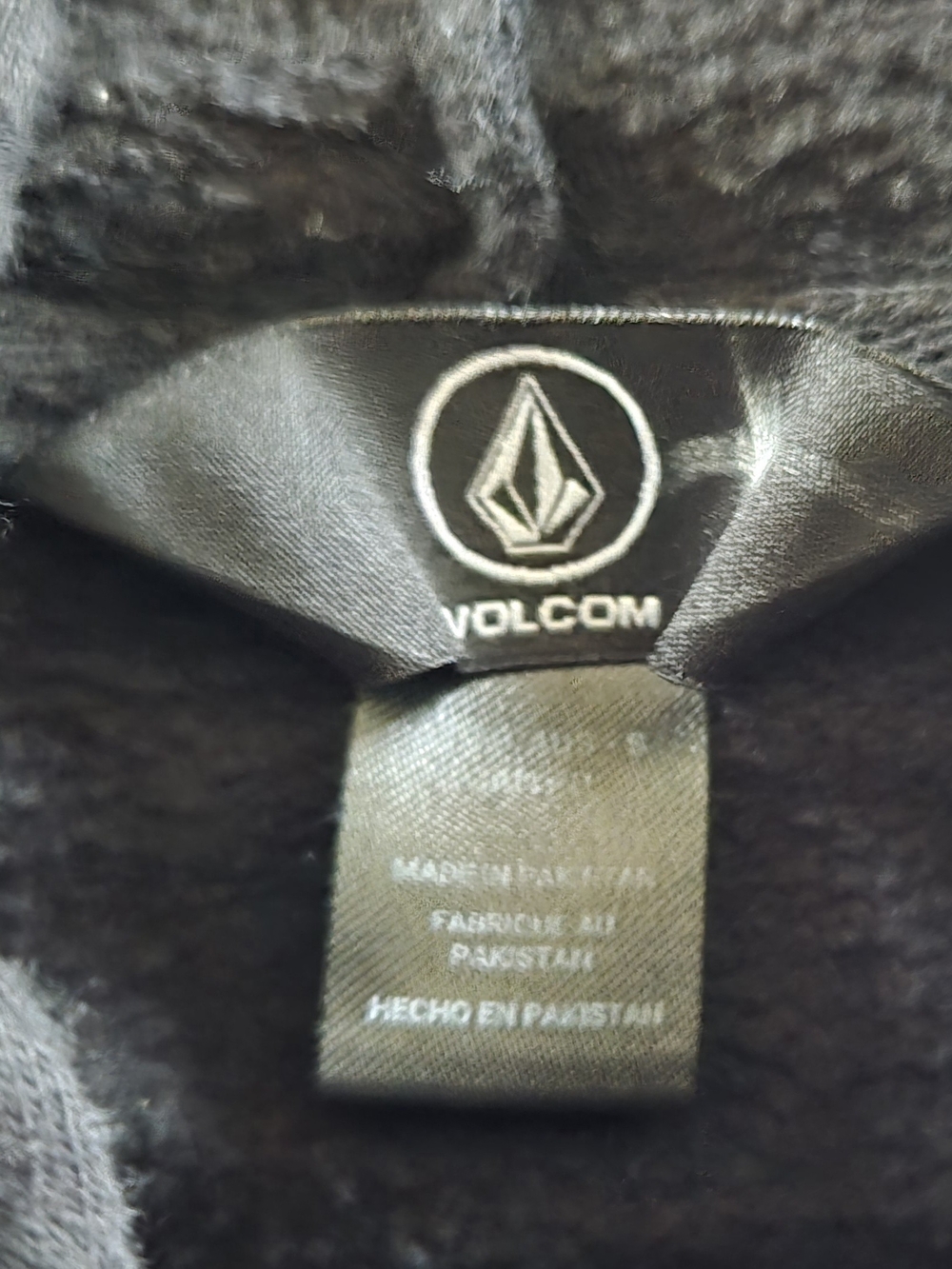 Volcom Black Cropped Hoodie with Yin Yang Patch - Picture 4 of 4